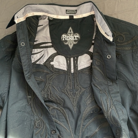 Roar Men’s Shirts, size small - Picture 5 of 7